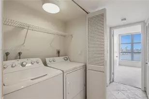 19195 NE 36th Ct, Aventura, FL 33180 - Photo 11