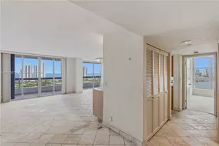19195 NE 36th Ct, Aventura, FL 33180 - Photo 21