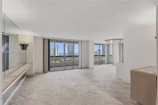 19195 NE 36th Ct, Aventura, FL 33180 - Photo 23