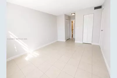 16465 NE 22nd Ave #206, North Miami Beach, FL 33160 - Photo 5