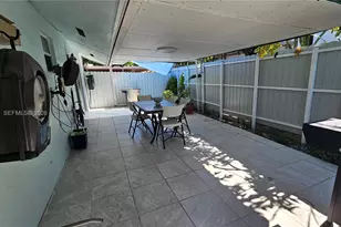 5227 W 24th Way, Hialeah, FL 33016 - Photo 13