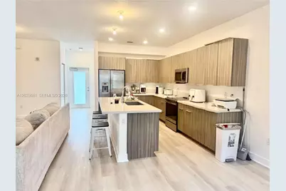 4700 NW 84th Ave #15, Doral, FL 33166 - Photo 15