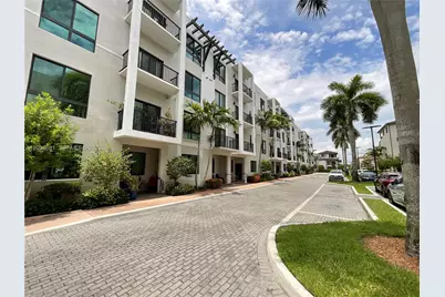 4700 NW 84th Ave #15, Doral, FL 33166 - Photo 1