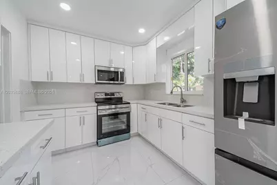 7721 Indigo St, Miramar, FL 33023 - Photo 7