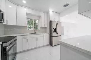 7721 Indigo St, Miramar, FL 33023 - Photo 9