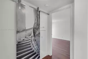 1800 Collins Ave, Miami Beach, FL 33139 - Photo 19