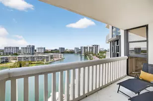 1000 Island Blvd, Aventura, FL 33160 - Photo 17
