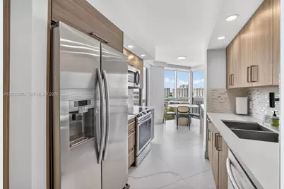 1000 Island Blvd #1410, Aventura, FL 33160 - Photo 9