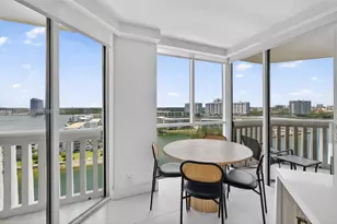1000 Island Blvd, Aventura, FL 33160 - Photo 13