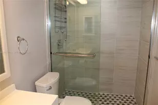 6780 W 2nd Ct, Hialeah, FL 33012 - Photo 11