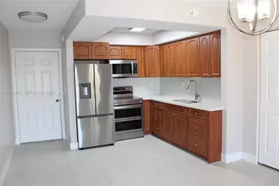 6780 W 2nd Ct #401, Hialeah, FL 33012 - Photo 3