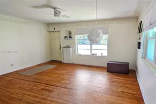 1135 NE 133rd St, North Miami, FL 33161 - Photo 21