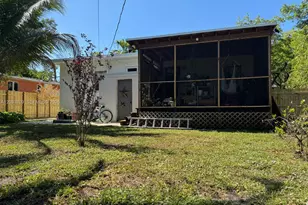 1135 NE 133rd St, North Miami, FL 33161 - Photo 27