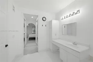 2794 Kinsington Cir, Weston, FL 33332 - Photo 17