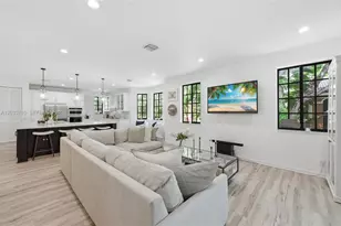 2794 Kinsington Cir, Weston, FL 33332 - Photo 13