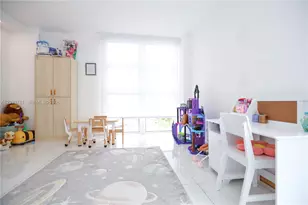 100 Bayview Dr, Sunny Isles Beach, FL 33160 - Photo 51