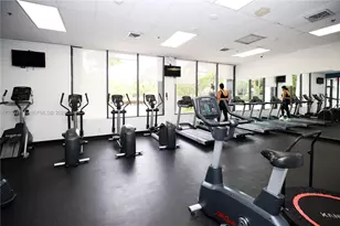 100 Bayview Dr, Sunny Isles Beach, FL 33160 - Photo 69