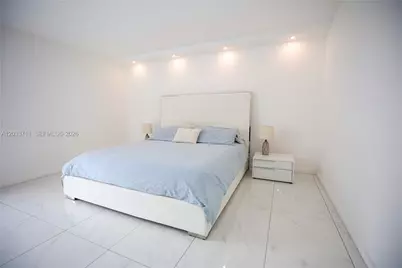 100 Bayview Dr #527, Sunny Isles Beach, FL 33160 - Photo 59
