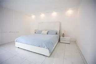 100 Bayview Dr, Sunny Isles Beach, FL 33160 - Photo 59