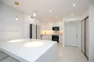 100 Bayview Dr, Sunny Isles Beach, FL 33160 - Photo 19
