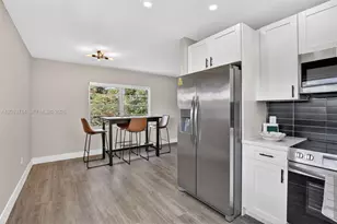 151 SW 135th Terrace, Pembroke Pines, FL 33027 - Photo 5