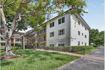 151 SW 135th Ter #314T, Pembroke Pines, FL 33027 - Photo 37