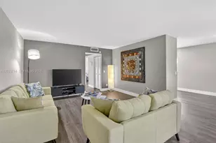 151 SW 135th Terrace, Pembroke Pines, FL 33027 - Photo 9