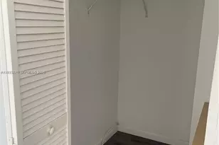 2066 NE 167th St, North Miami Beach, FL 33162 - Photo 17