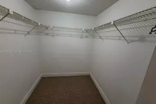 140 Lakeview Dr, Weston, FL 33326 - Photo 5