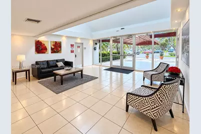 140 Lakeview Dr #211, Weston, FL 33326 - Photo 3
