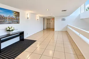 140 Lakeview Dr, Weston, FL 33326 - Photo 5