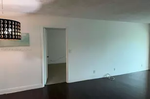 140 Lakeview Dr, Weston, FL 33326 - Photo 3