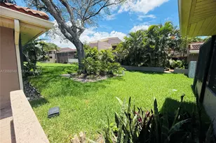 103 Tweedbrook Ln, Hollywood, FL 33021 - Photo 13