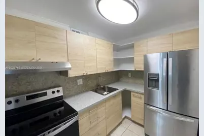8421 NW 8th St #203, Miami, FL 33126 - Photo 5