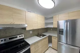 8421 NW 8th St, Miami, FL 33126 - Photo 5
