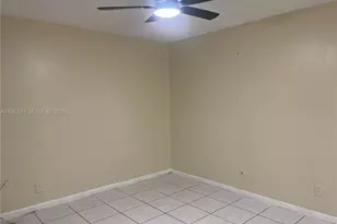 3252 Foxcroft Rd, Miramar, FL 33025 - Photo 17