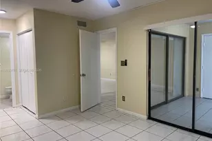 3252 Foxcroft Rd, Miramar, FL 33025 - Photo 19