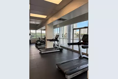 18011 Biscayne Blvd #902, Aventura, FL 33160 - Photo 37