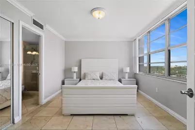 18011 Biscayne Blvd #902, Aventura, FL 33160 - Photo 25
