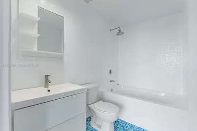 10 SW South River Dr #910, Miami, FL 33130 - Photo 5