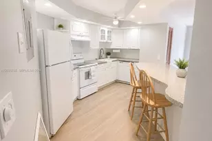 800 Parkview Dr, Hallandale Beach, FL 33009 - Photo 17