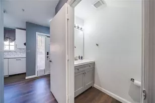 2040 NE 167 Th, North Miami Beach, FL 33162 - Photo 25