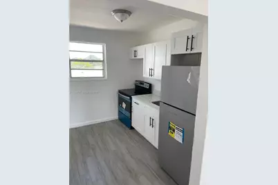 1261 NW 59th St #14, Miami, FL 33142 - Photo 5