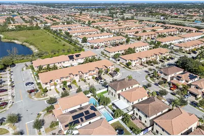 8894 W 34th Ave, Hialeah, FL 33018 - Photo 11