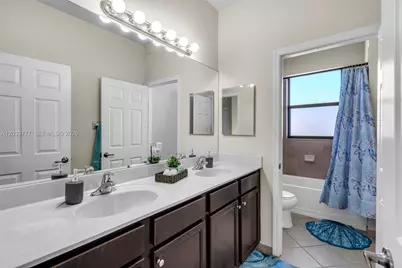 8894 W 34th Ave, Hialeah, FL 33018 - Photo 39
