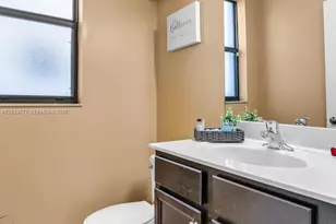 8894 W 34th Ave, Hialeah, FL 33018 - Photo 29