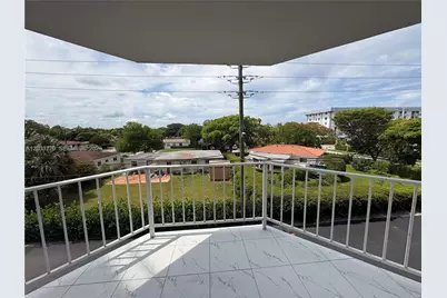 16740 NE 9th Ave #303, North Miami Beach, FL 33162 - Photo 1