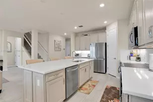 7700 NW 84th Ln, Tamarac, FL 33321 - Photo 11