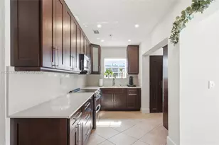7151 SW 14th St, Pembroke Pines, FL 33023 - Photo 9