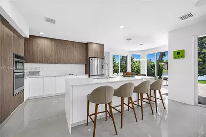 11137 NW 72nd Ter, Doral, FL 33178 - Photo 11